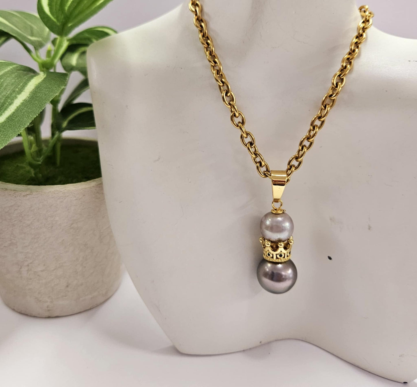 Double Pearl Necklace