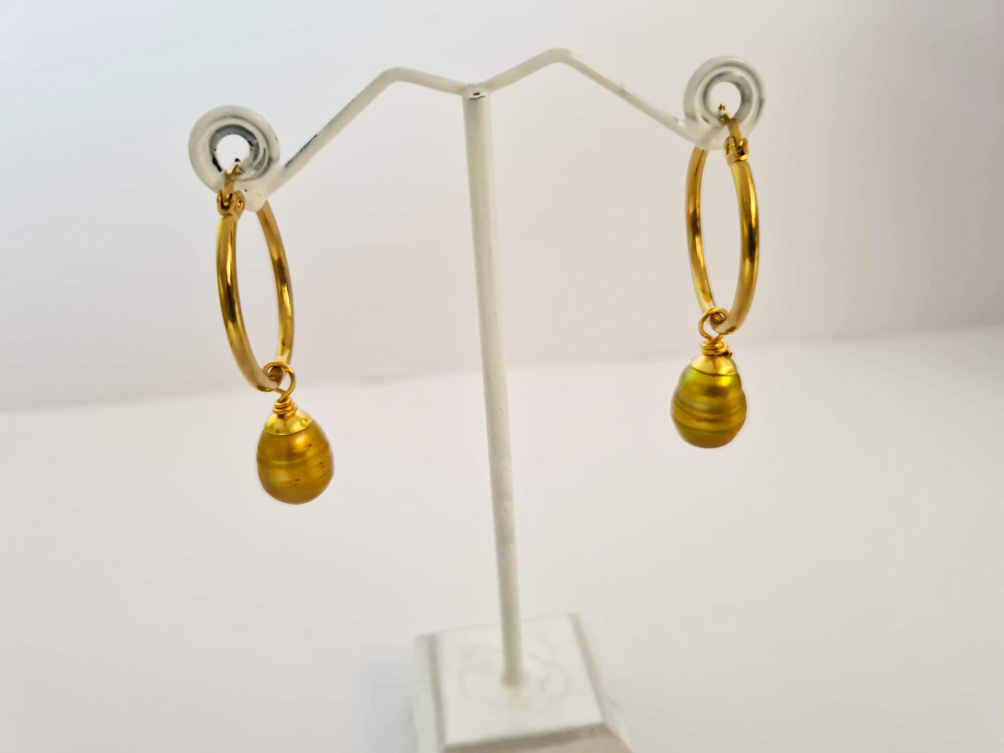 NATURAL SUNRISE - Gold Freshwater Pearl Set