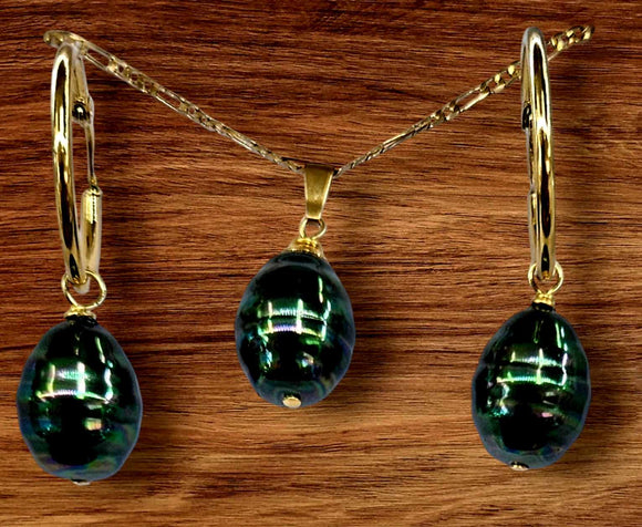 Premium Peacock Colour Shell Pearls Set