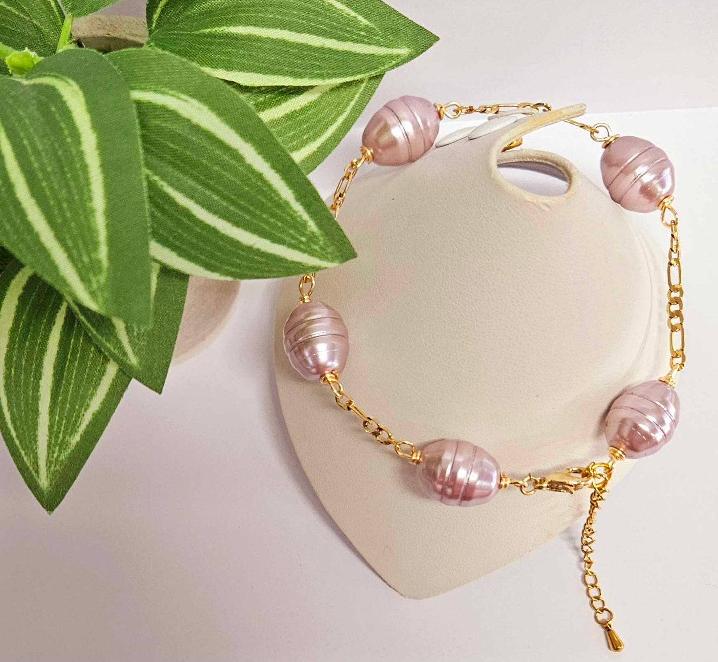 Premium Pink Shell Pearl Bracelet