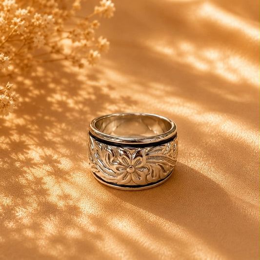 GOLD DESIGN RING