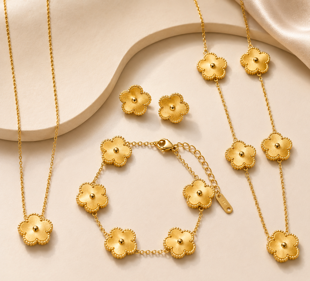 "NEW"-Minimalist 4 Pieces (Full set) 18KGold Plated Waterproof