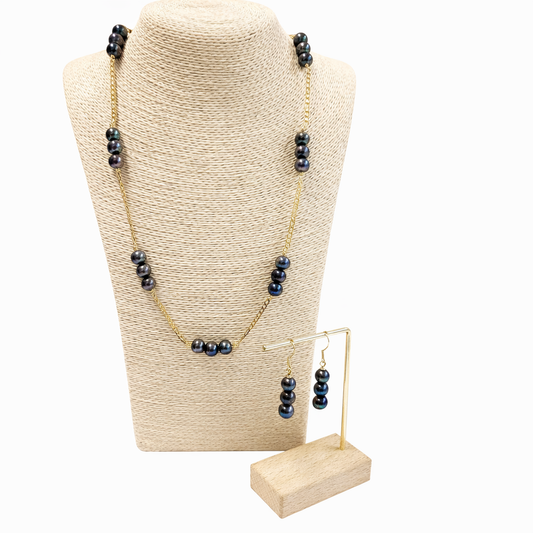 MAIMATI - Triple natural Pearl Set (Pearl Size 8-10mm)