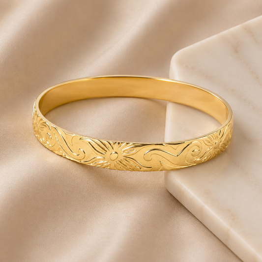 SINALEI – Tribal Luxe Gold Bangle