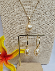 Gold Lustrous Premium Shell Pearls Set With 14K GF