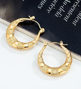 Round Elegant Minimalist Hoops Earrings