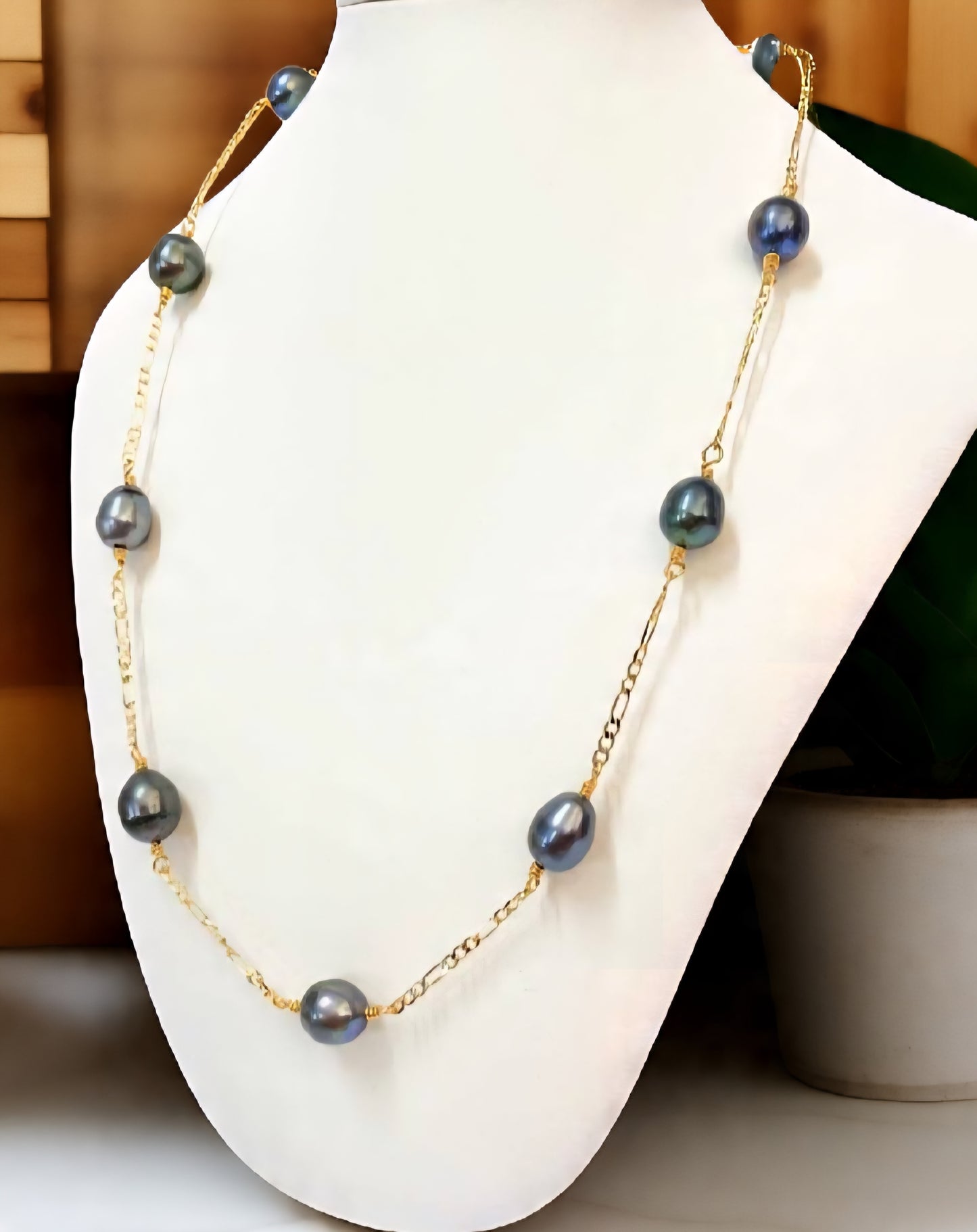 Leilani - Multiple Pearls Set "Rare Beauty Endless Found"
