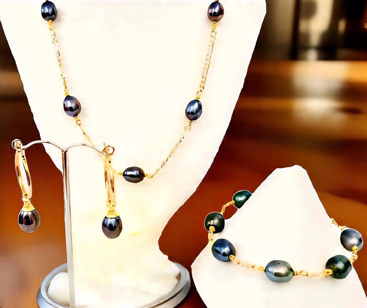 Leilani - Multiple Pearls Set "Rare Beauty Endless Found"