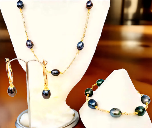 Leilani - Multiple Pearls Set "Rare Beauty Endless Found"