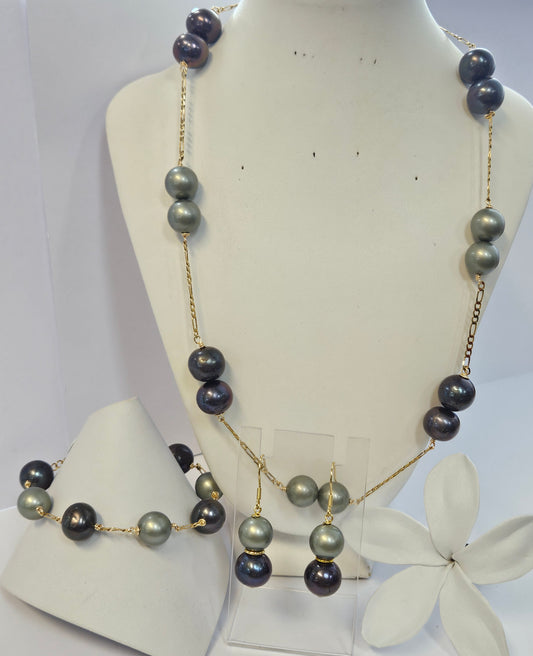 Roselilly - Premium Natural Black Pearls & Green Tint Swarovski Pearls Set