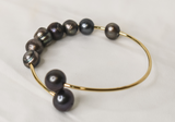 LINA - NATURAL DARK BROWN / BLACK BAROQUE PEARL OPEN BANGLE