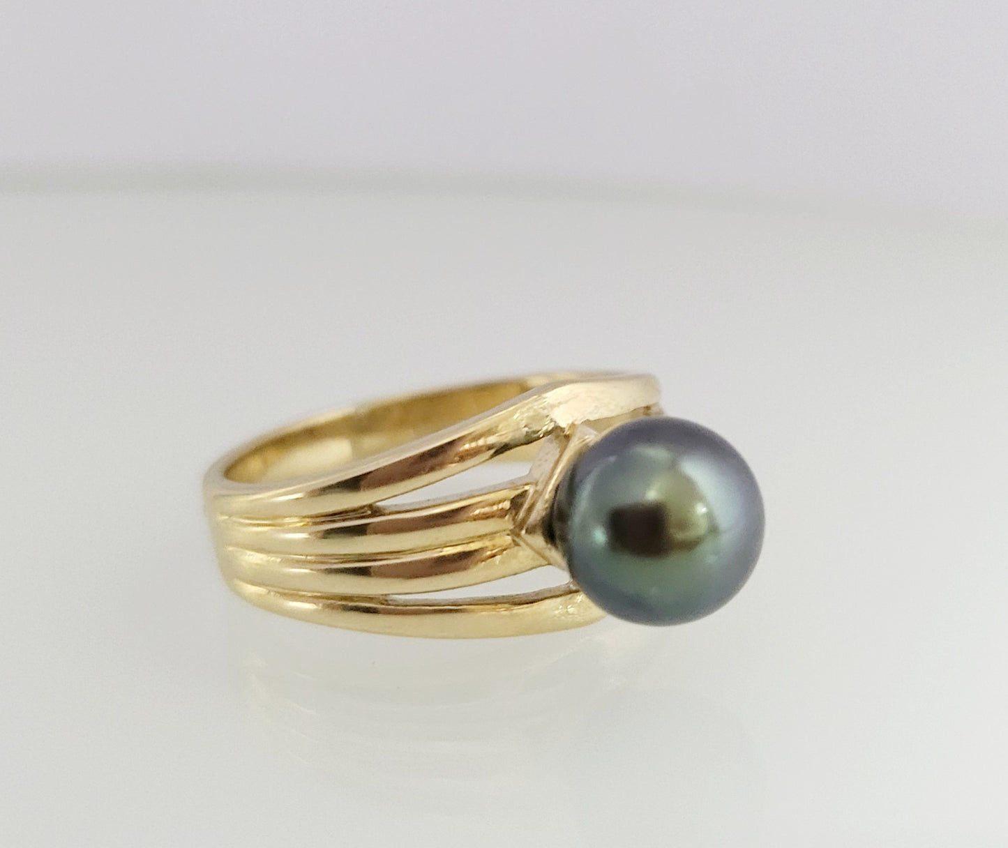Kiana - A Grade Natural Tahitian Pearl Ring
