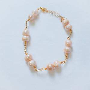 LADY PINK -Natural Baroque Pink Freshwater Pearl Bracelet